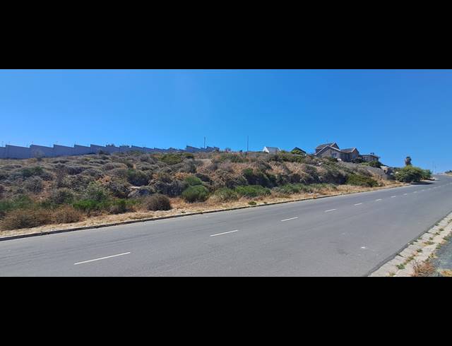 980M² VACANT LAND FOR SALE IN SALDANHA HEIGHTS